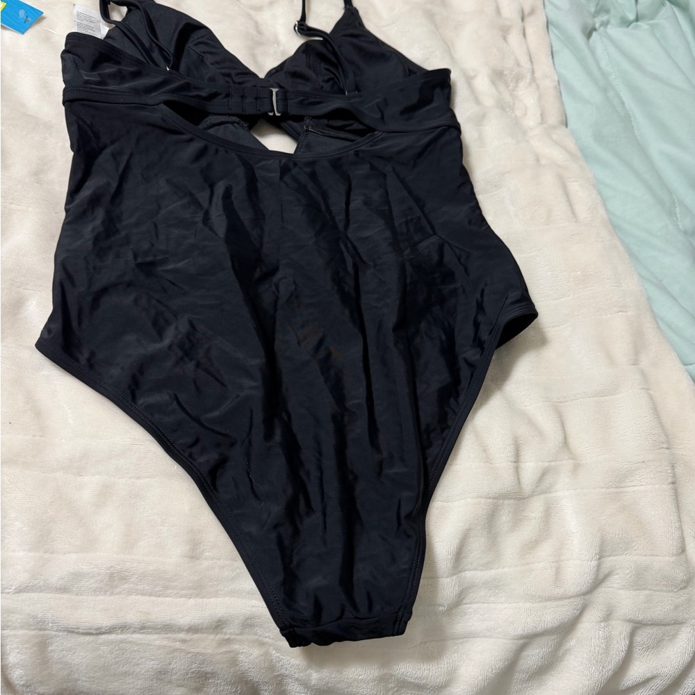 Cupshe Black Women's One Piece Swimsuit